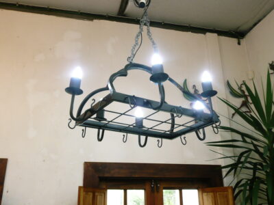 Iron Candelabra Pot Rack | 6 lights