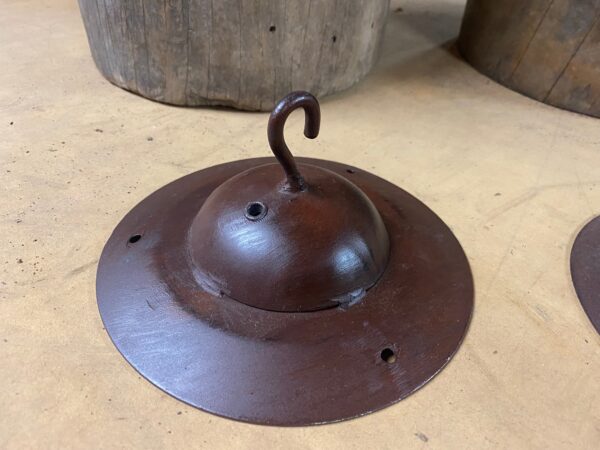 Ceiling Rose Rusty 17.5cm diameter